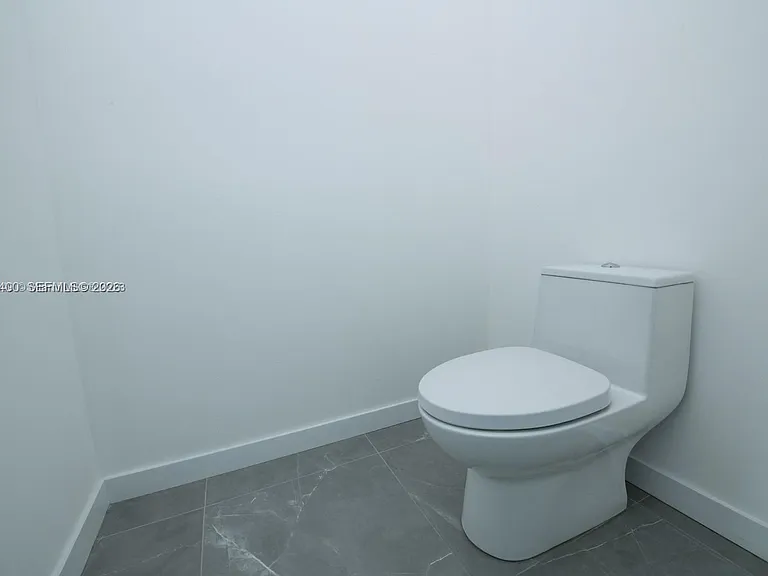 480 NE 31st St #2406 — Photo 13