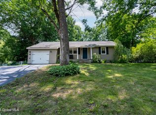 13 Sunset Dr, Saratoga Springs, NY 12866