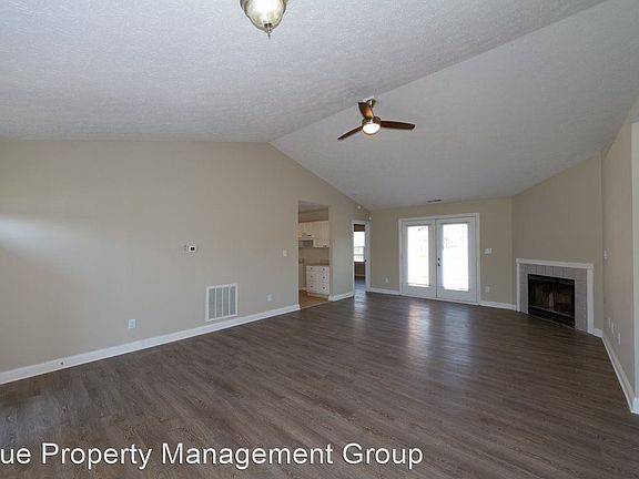 4th image of 5024 Emmert Dr