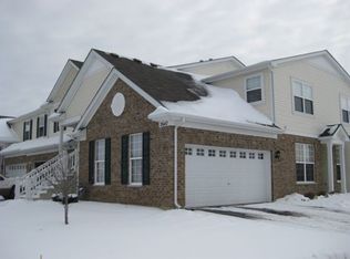 2647 Christie Dr, Algonquin, IL 60102