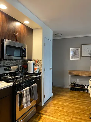 Rented by FAR Property Management | media 9