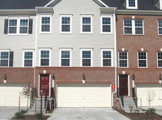 608 Bracey Dr, Glen Burnie, MD 21060