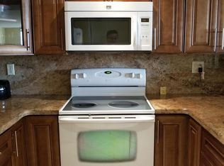 500 Three Islands Blvd APT L19, Hallandale, FL 33009