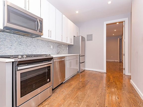 3rd image of 257 Linden St #3M