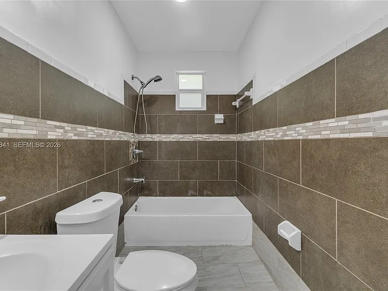 6940 NW 6th Ct #2 — Photo 20