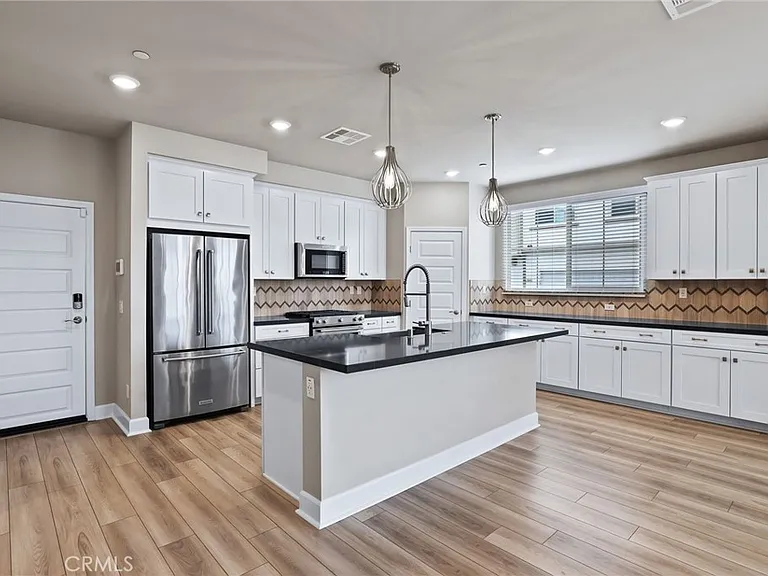 19109 Azul Ln — Photo 8