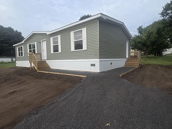 3rd image of 12 Michaele Ave