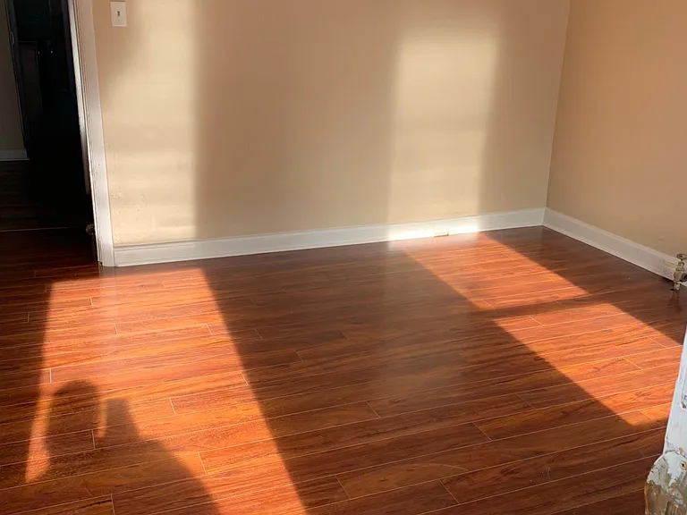 1043 Powell St — Photo 14
