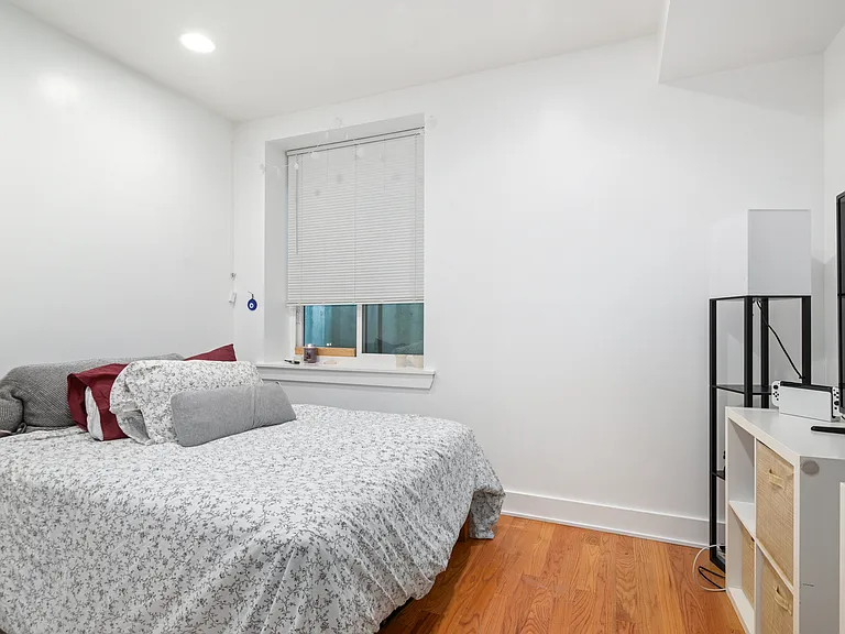1822 Earp St — Photo 15