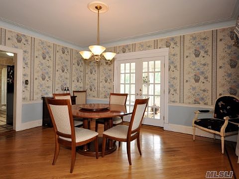 3rd image of 51 De Mott Ave