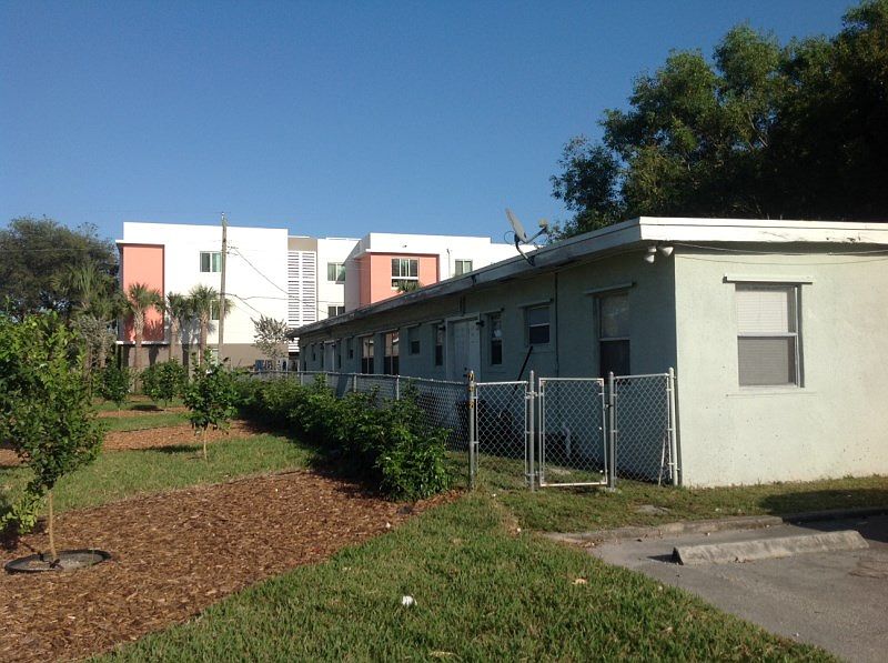 1st image of 742 NW 13th Ter