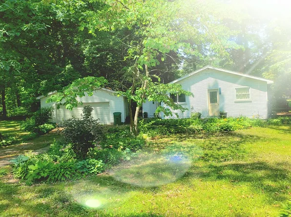 25144 Raymond Ave, Edwardsburg, MI 49112