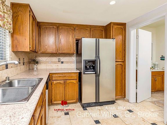 3rd image of 7640 Countryfield Dr