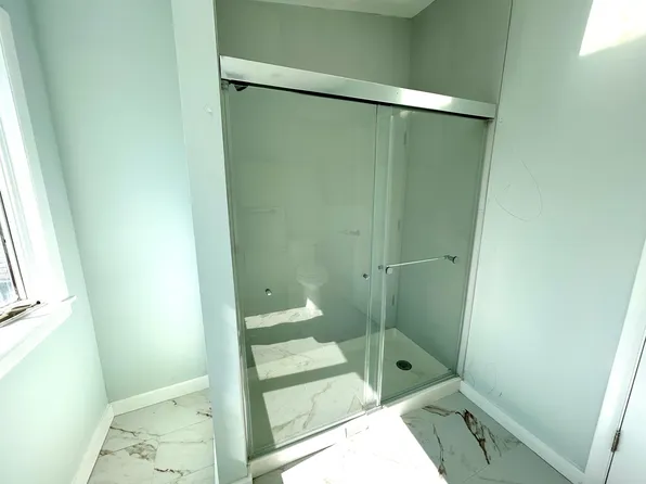 19 Oakdale Road image 15 of 33