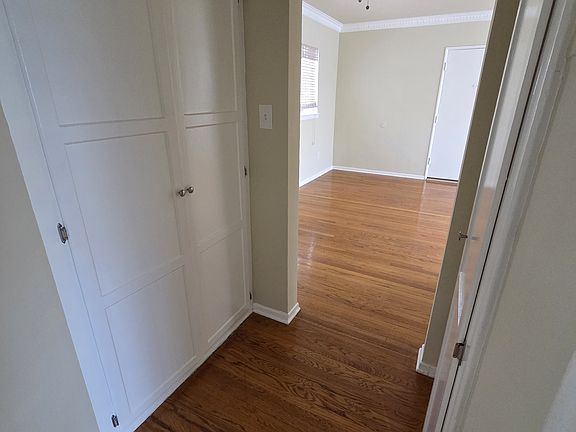3rd image of 1745 N Kingsley Dr #20