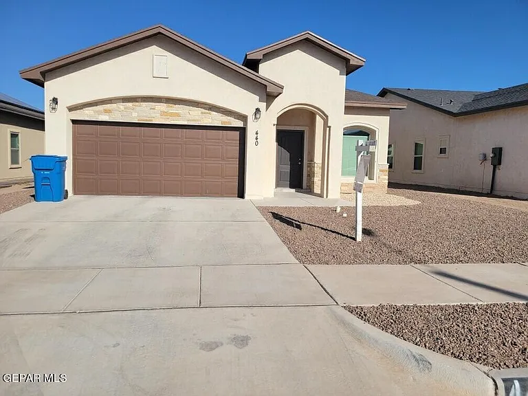 440 Soleil Rd — Photo 1