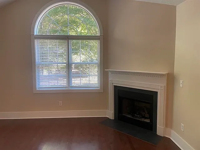 142 Edgewood Ct — Photo 8