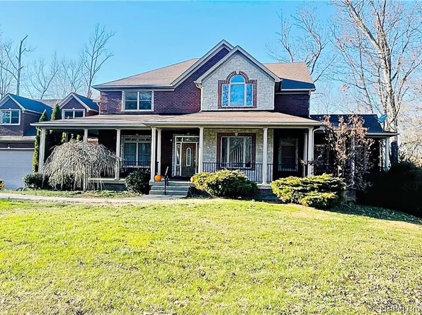 103 Stone Crest Place, Borden, IN 47106