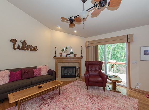 2nd image of 1810 Maplewood Ct