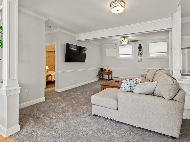 91 Union Ave — Photo 81