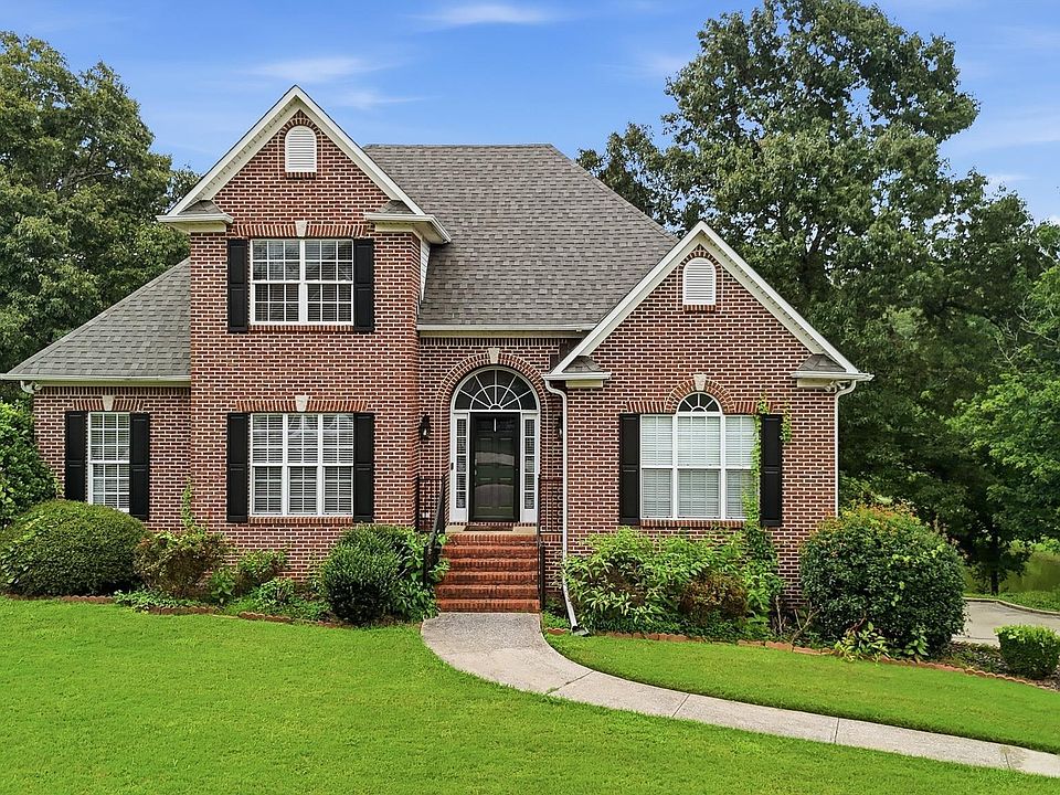 1st image of 2748 Oakleaf Cir