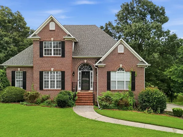 2748 Oakleaf Cir, Helena, AL 35022