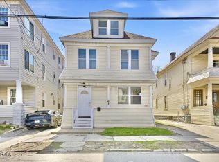 21 Hawk Street, Schenectady, NY 12307
