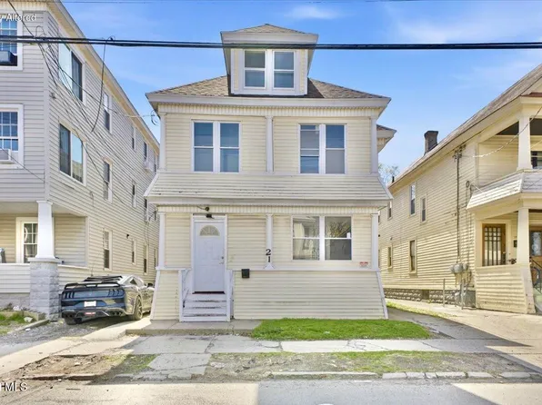 21 Hawk Street, Schenectady, NY 12307