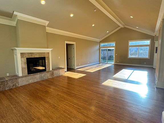 3rd image of 9001 SE 47th St
