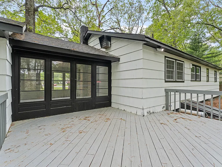 329 E Veterans Hwy — Photo 18