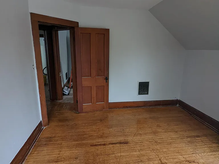 1437 Illinois Ave #1/2 — Photo 5