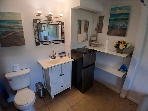 5th image of 60 137th Avenue Cir #1
