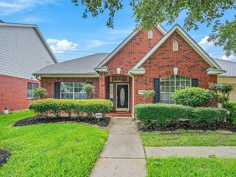 23818 Indian Hills Way — Photo 3