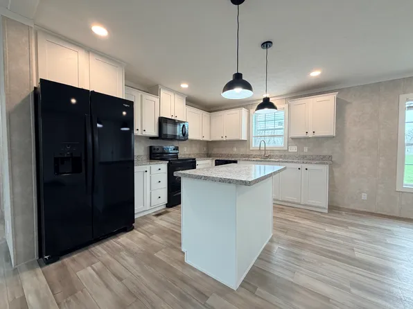 4000 E 134th St #1001, Chicago, IL 60633