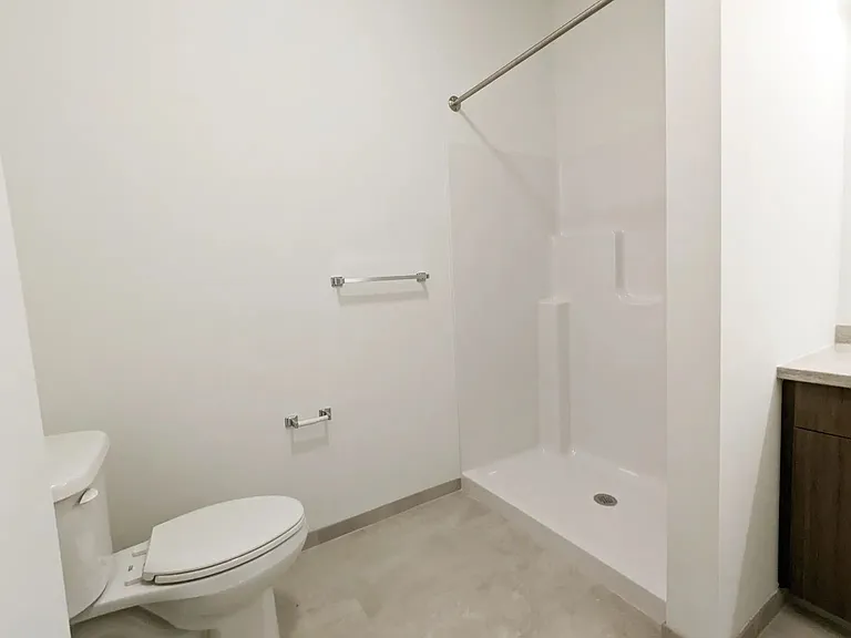 133 South East Commons — Photo 10