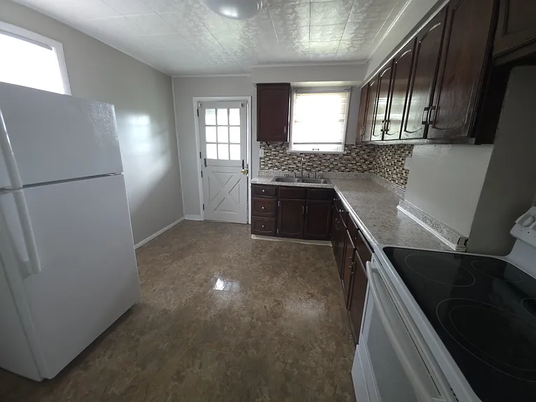 1400 Wolfe Ave #2 — Photo 1