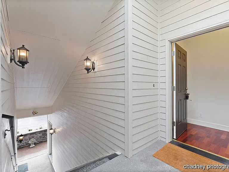 10104 SE Bristol Loop — Photo 3