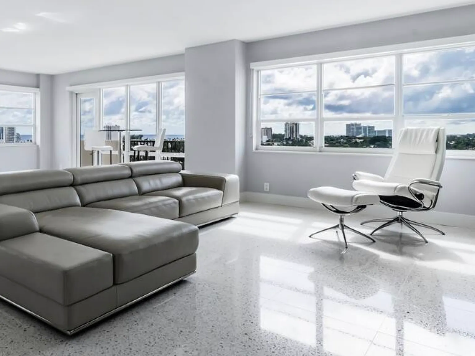 2 bed, 1534 sqft, $4,800 — Photo 3