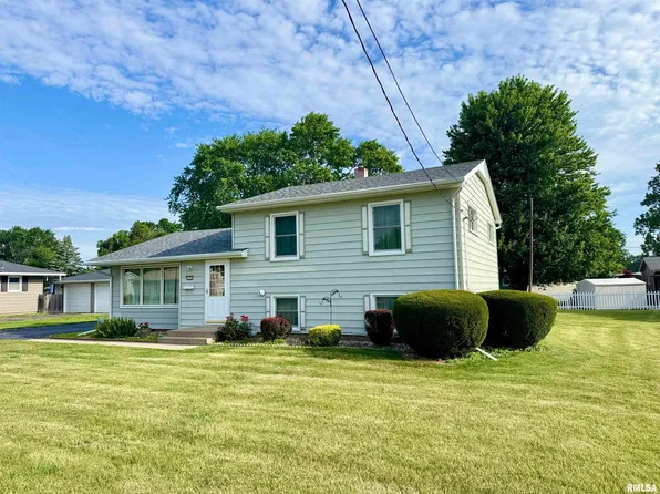 1197 Bridge Ave, Galesburg, IL 61401