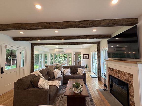 3rd image of 17 Basket Neck Ln #C