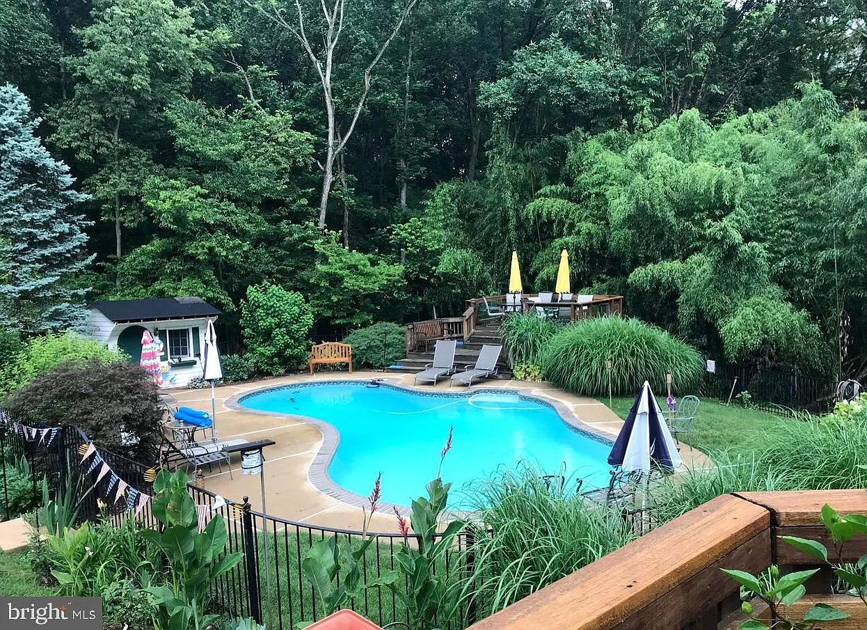 5 bed, 3.5 bath, 5188 sqft, $4,500 — Photo 3