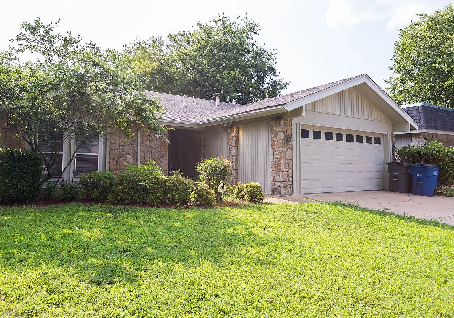 3 Bed | 2 Bath in South Tulsa! — Photo 1