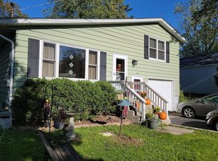 184 Oak Dr, Dekalb, IL 60115