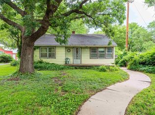 210 E 24th St, North Newton, KS 67117