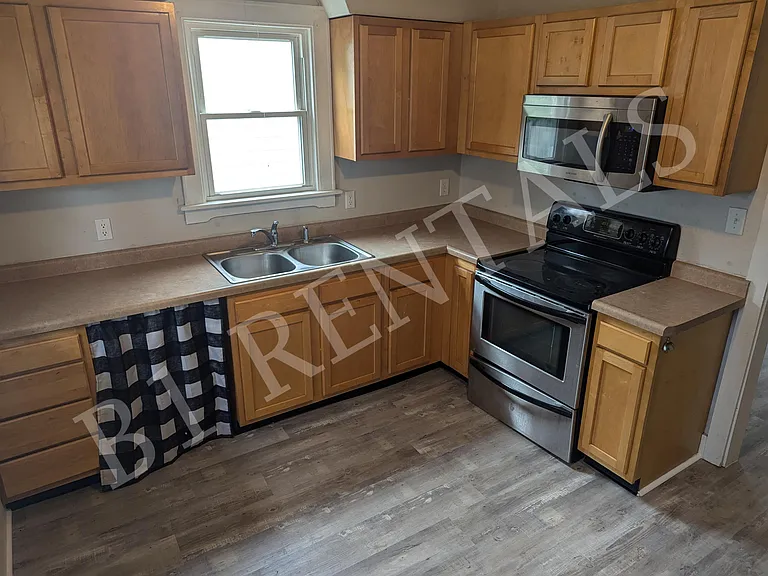 1317 Hutchins Ave — Photo 7