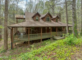 133 Mountain Loft Rd, Townsend, TN 37882