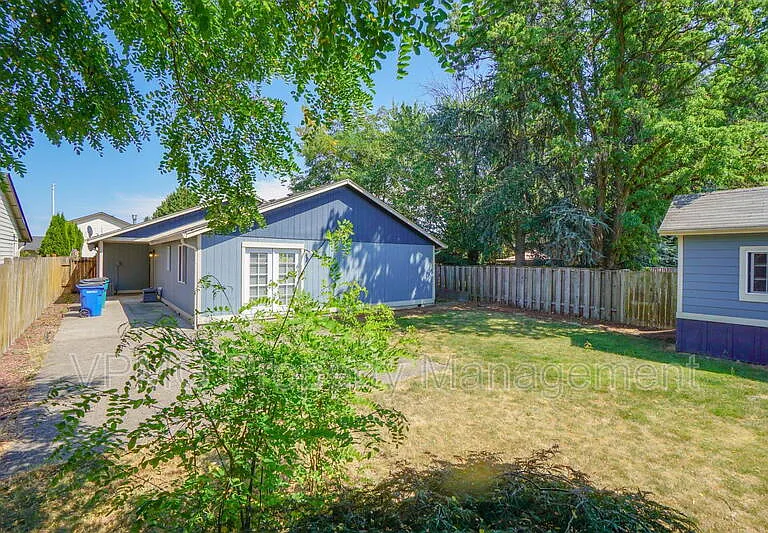 7602 NE 159th Ave — Photo 27