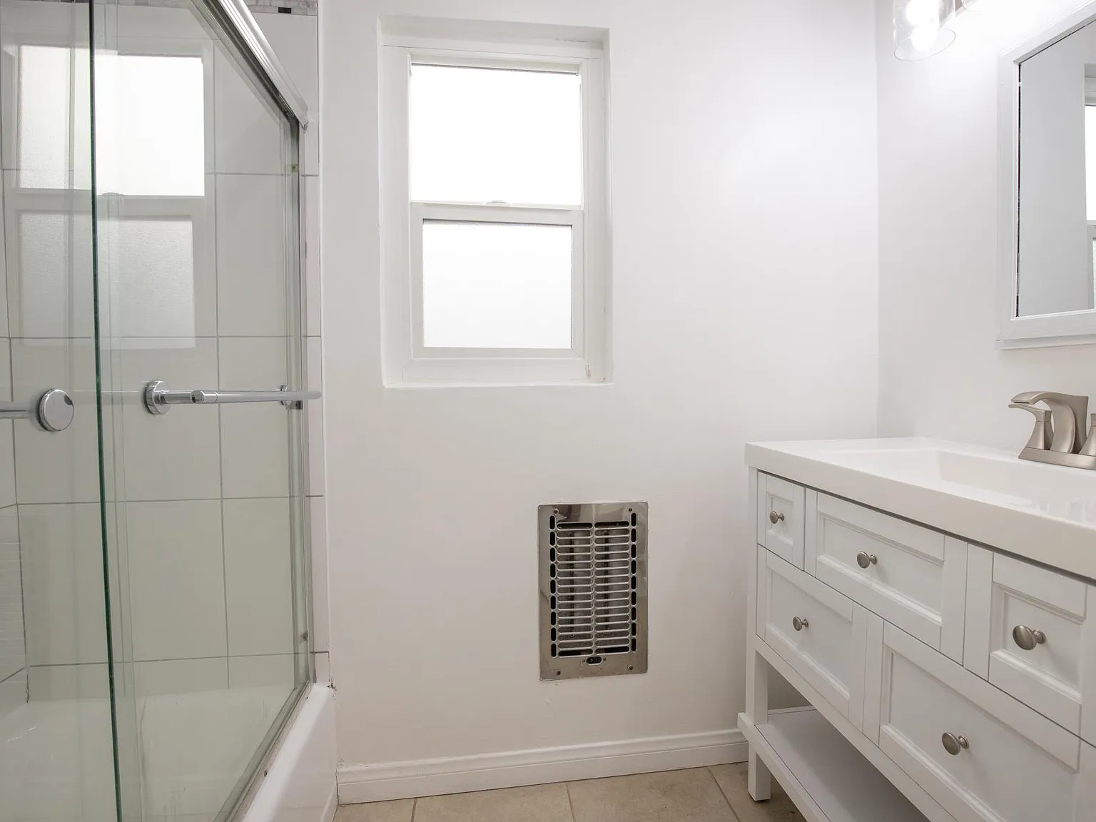 2 bed, 1000 sqft, $2,900 — Photo 2