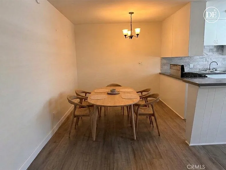 4358 Mammoth Ave #10 — Photo 5