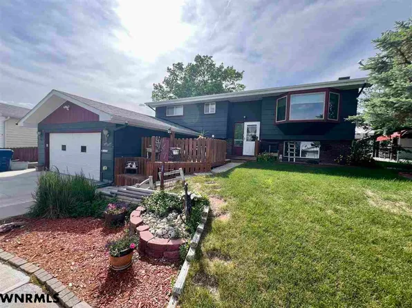 47 Western Dr, Gering, NE 69341